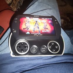 Psp Go  Great  Shape  Works  Great Has Charger