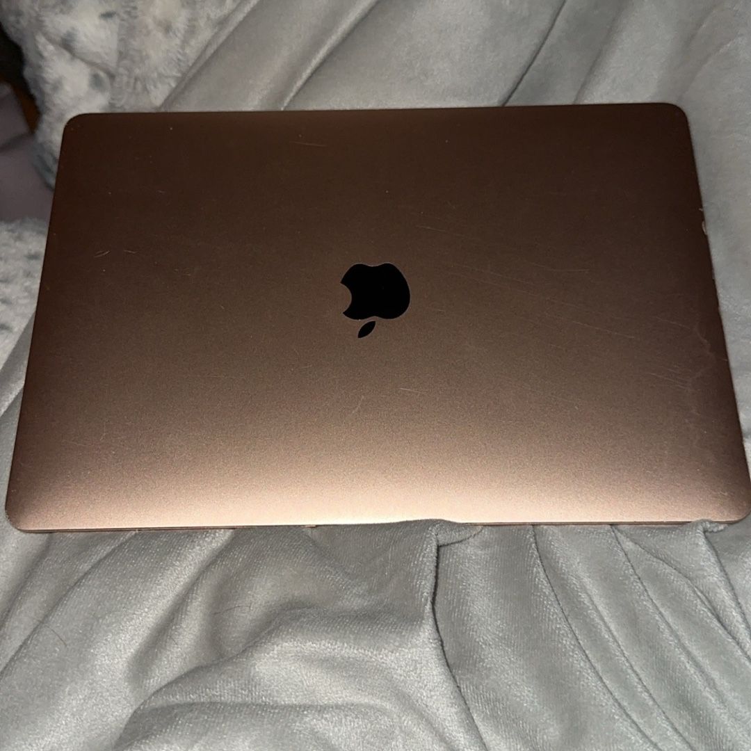 13.3 In Rose Gold MacBook Air 120GB