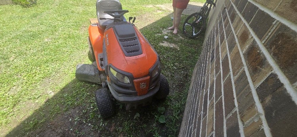Riding Mower 