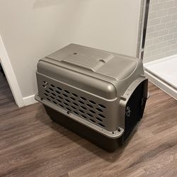 Medium/Large Dog Travel Crate