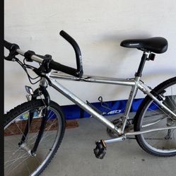 Bicycle - Mountain Bike- High end Schwinn was 750.00 new purchased at Gatto , asking 250.00 can deliver it not too far from Plum 