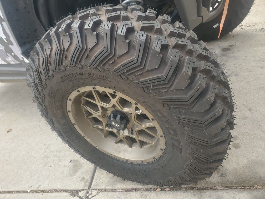 15 Itp On 32 Coyote Tires For Rzr