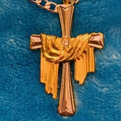 Brand New High-End 14KT Gold Over 925 Sterling silver Religious Cross Necklace 