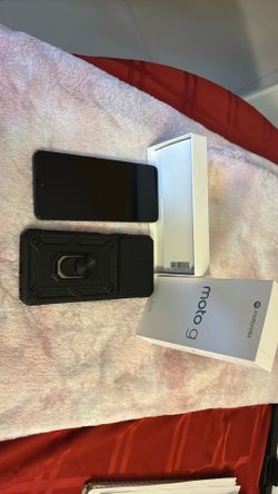 Moto G 2026 phone & case