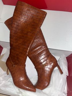 NEW $8 Boots 8.5