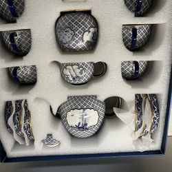 Auratic Chinese porcelain Mr. Yongfengyuan porcelain Sihai Shengping 17 tea and coffee sets