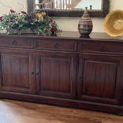 Dining Table & Buffet
