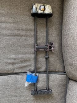Tight Spot Quiver