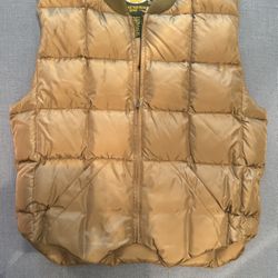 Cabela’s Down Vest 