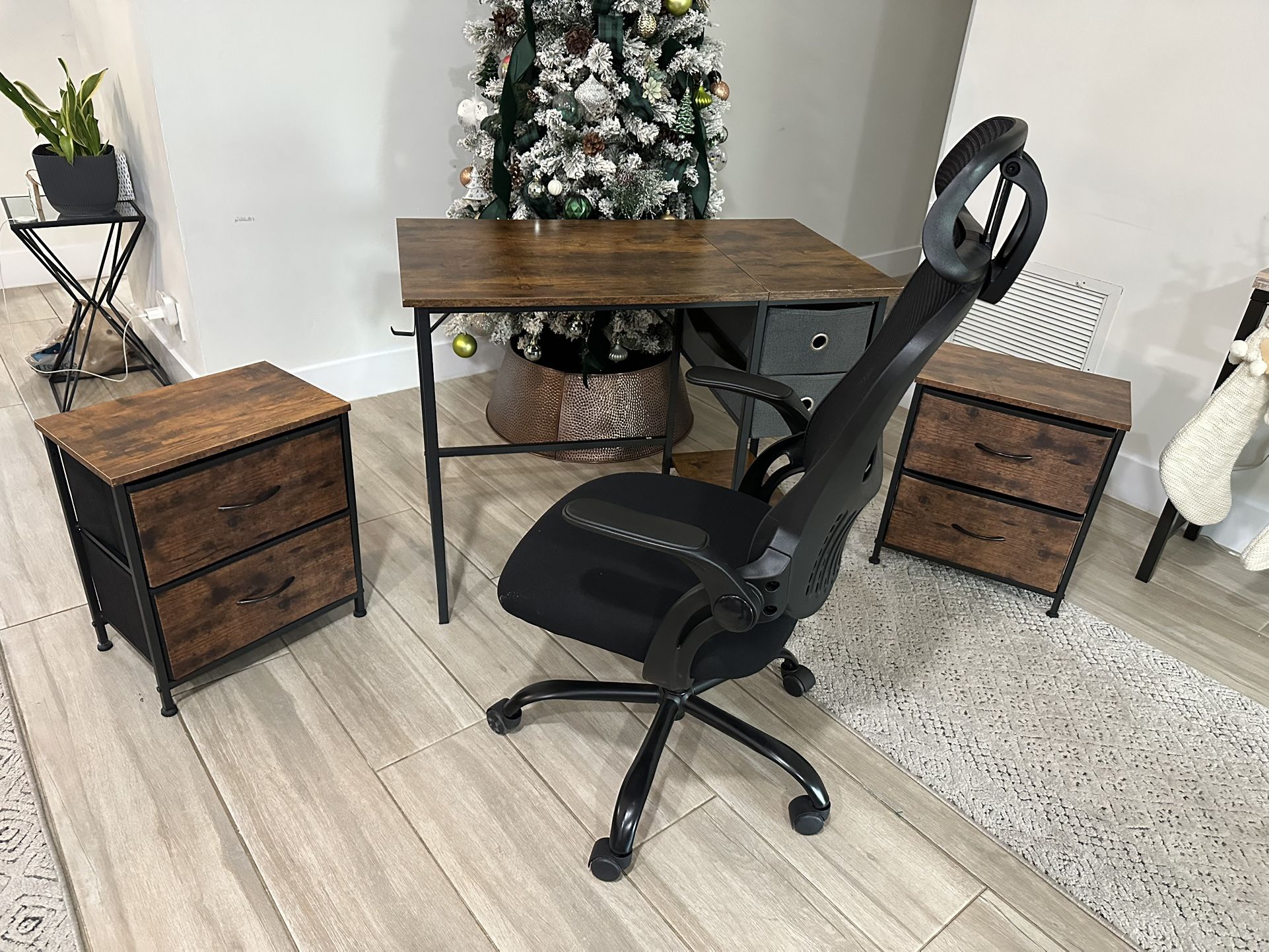 Office Desk Set