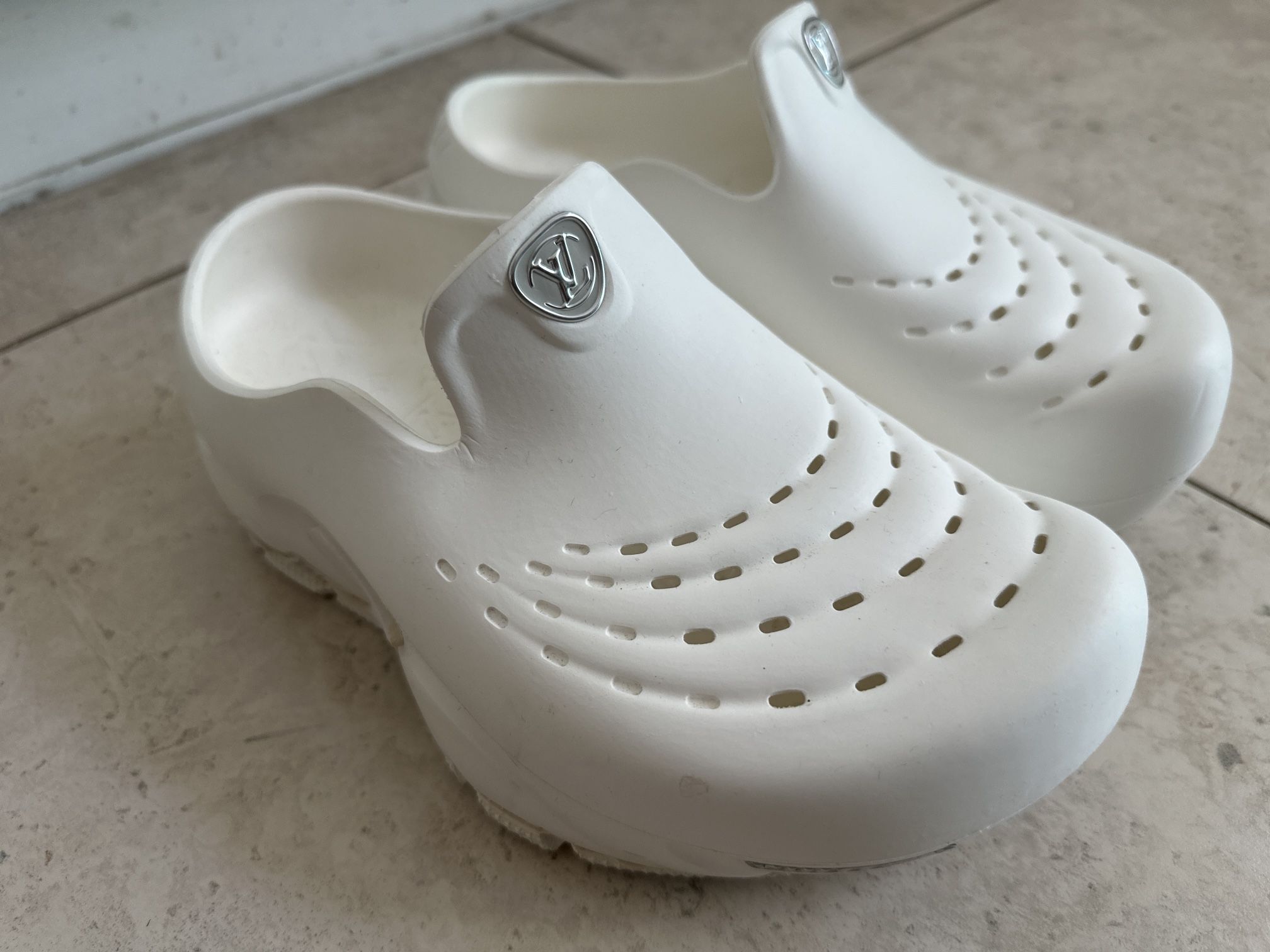 Louis Vuitton Shark Clog, White, Size 38, New Without Box