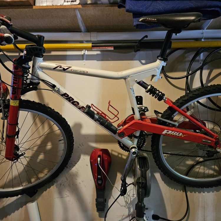 Proflex 757 Mountain Bike for Sale in Allentown PA OfferUp