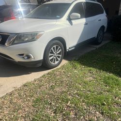 2014 Nissan Pathfinder