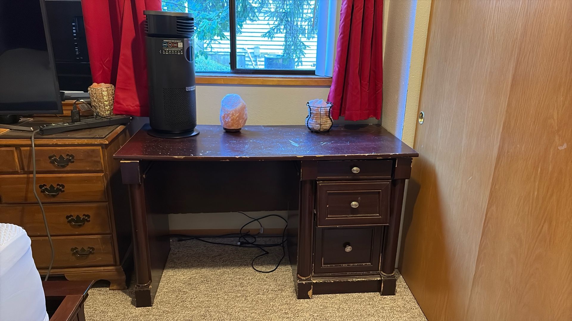 Free Desk
