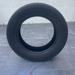 GOODYEAR 215/65R17 Tire