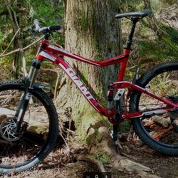 GIANT TRANCE X 27.5 Dual Suspension Mountains Bike