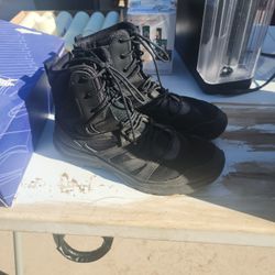 barely used black boots