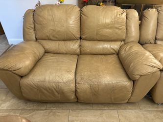 2 free couches