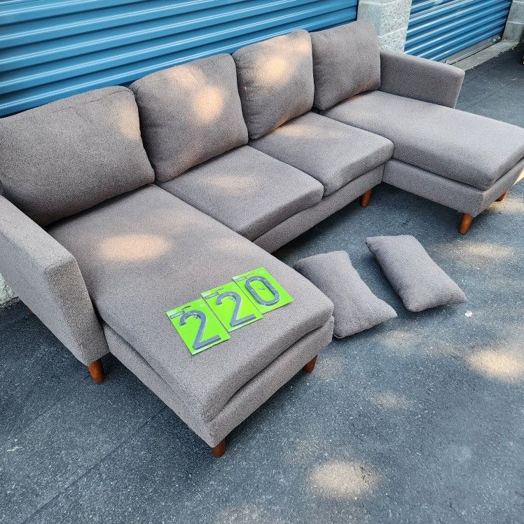 Sectional Couch With Delivery
