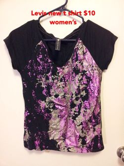 Brand new Levis top short sleeve t shirt