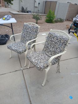 Patio Arm Chairs with Cushions – Set of 2