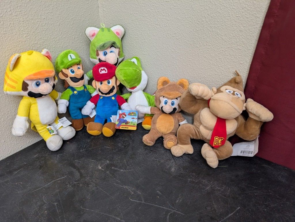 Nintendo mario luigi plucshed toys