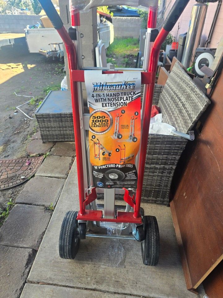 Milwaukee Dolly