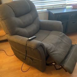 Recliner Loveseat 