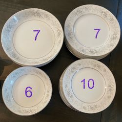  Vintage Dish Set 33 Peice