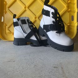 UGG SHOES (brand New)