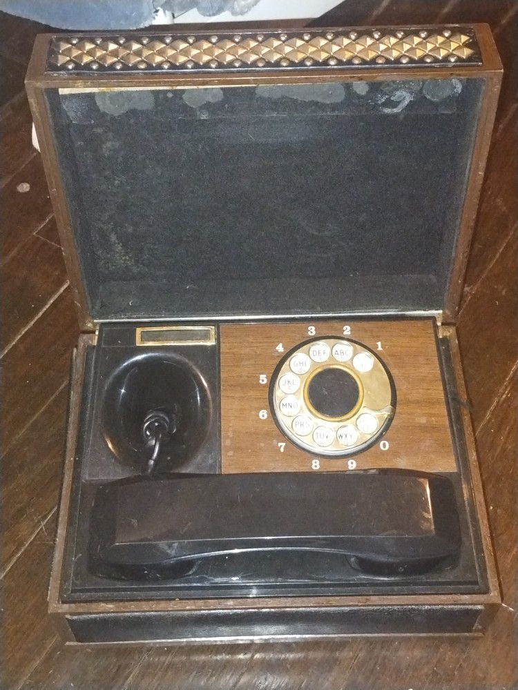 1970's Mid Century Modern Style Phone