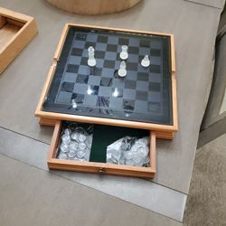 Wodden/ Glads Top Chess/ Backgammon Board Game. 