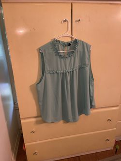 Emery Rose blouse. Size 4XL