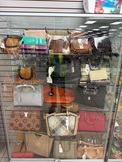 Bulk new purses