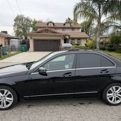 2013 Mercedes C300 4matic 