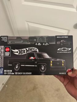 Hot Wheels Chevy Silverado Brick Shop