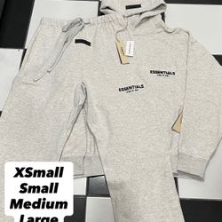 Essential Set Uncuffed Sweats and Hoodie