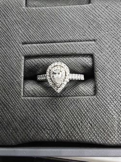 Women's Ring - White Gold 14k (.585) 3.2 grams Size 5.5