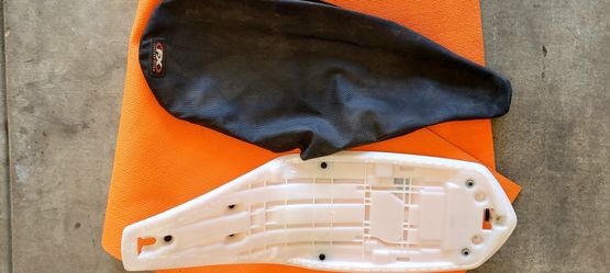 Yamaha QUAD Seat Base and Cover