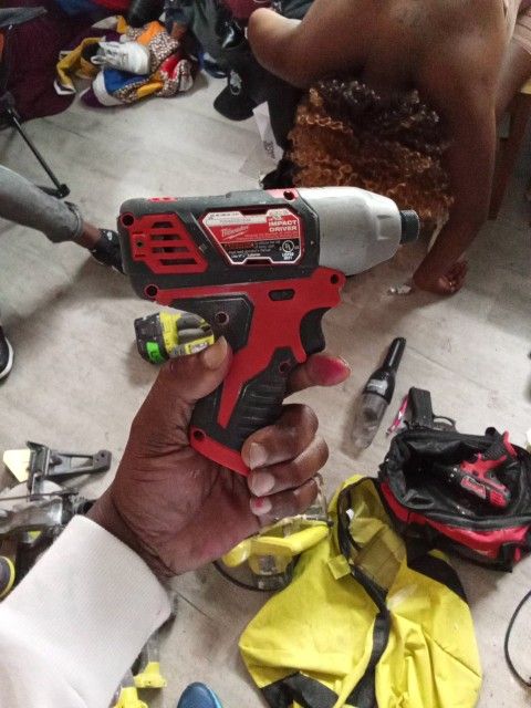 Milwaukee Impact Drill1/4