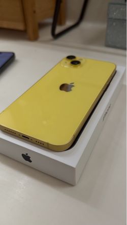 Yellow iPhone 14 Plus (unlocked) MINT condition