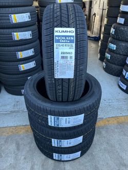 235/45/18 New set of kumho tires installed