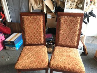 2 accent chairs