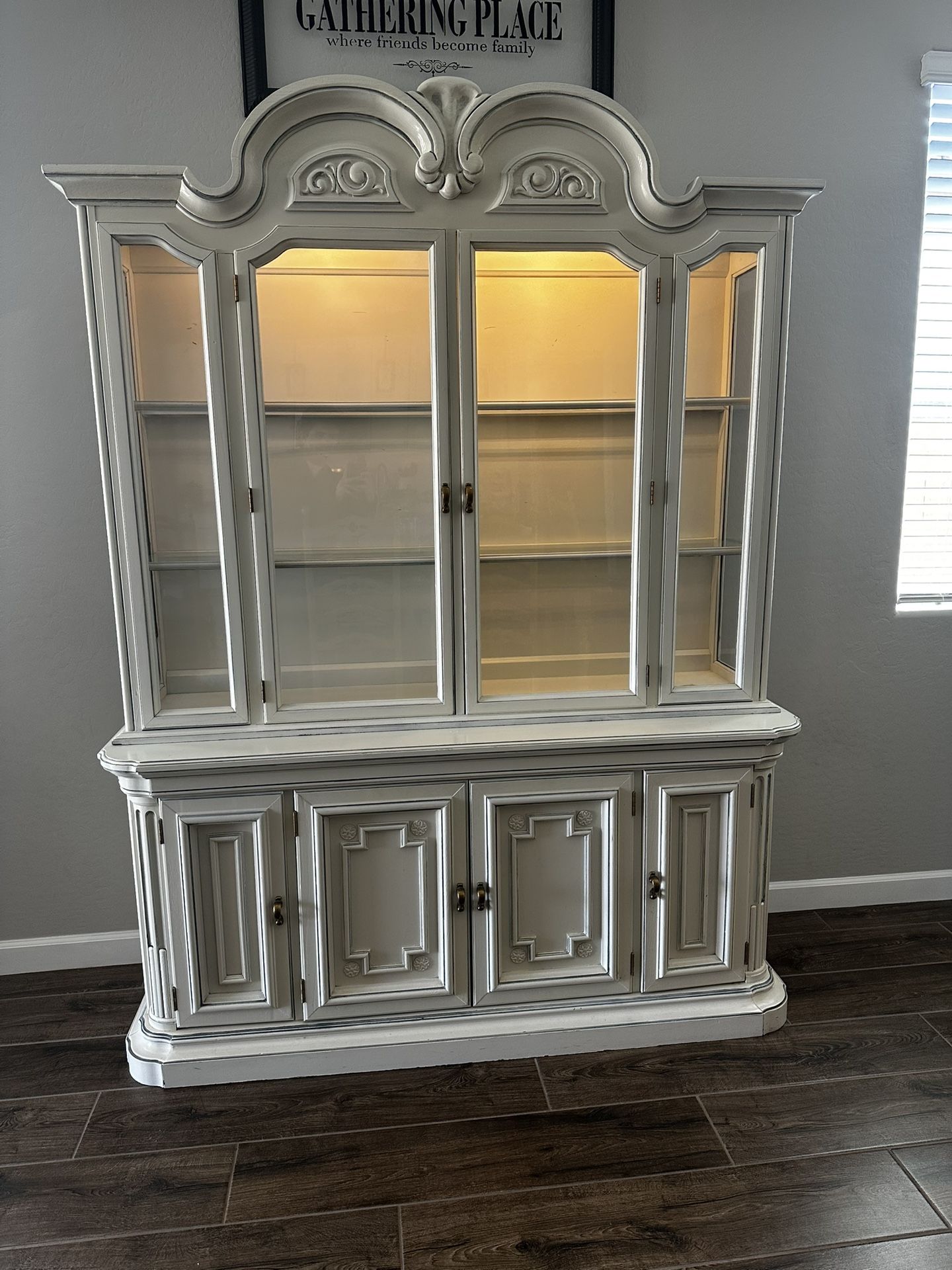 White Wood Hutch