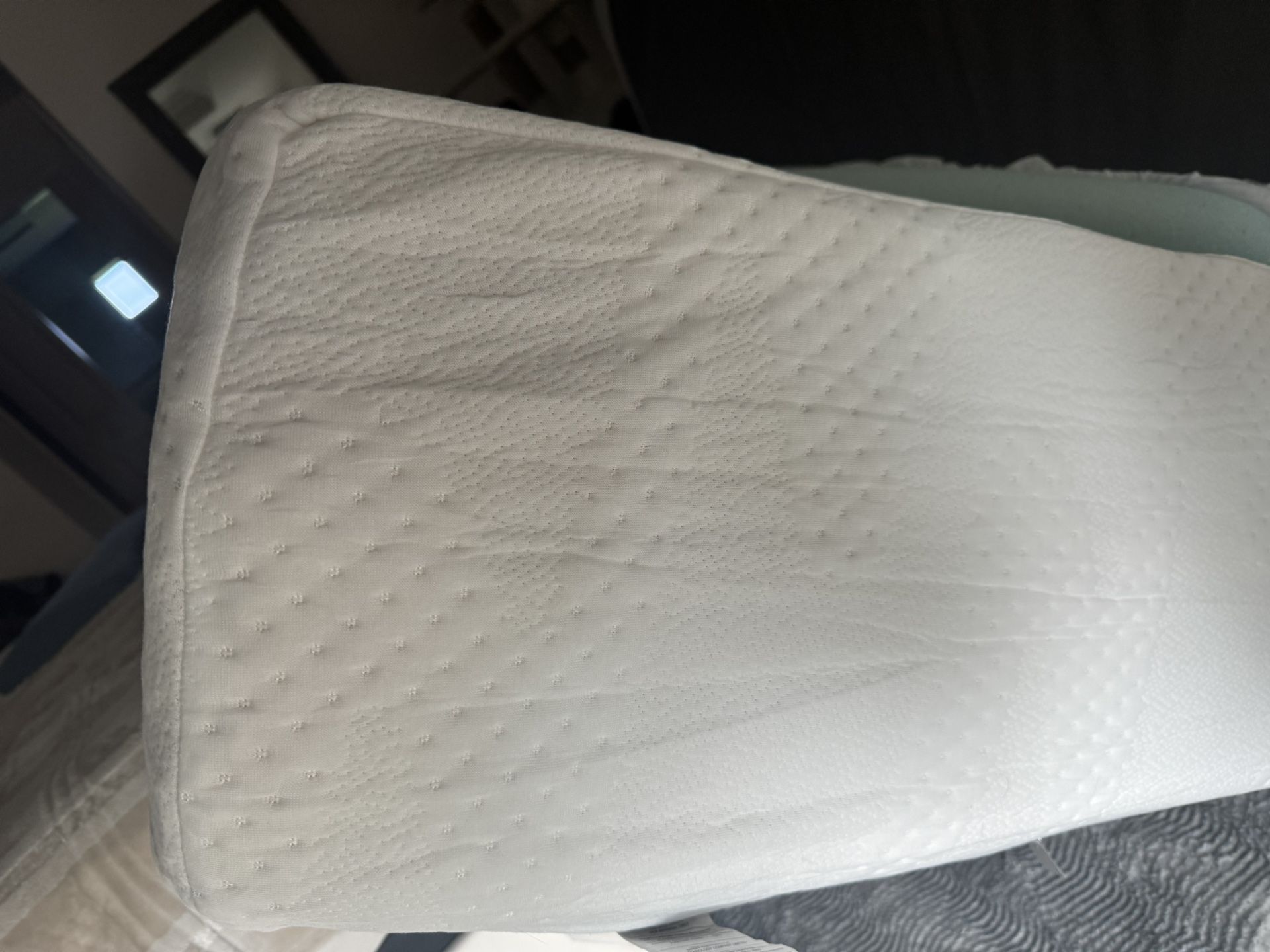 Twin XL Memory Foam Mattress With Mattress Cover And Memory Foam Cooling Mat 