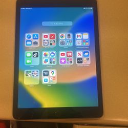 iPad Gen 9 with Til Tok