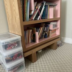 Girls Bookshelf