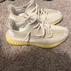 Yeezy 350 V2 Light – Size 11.5