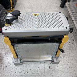 Dewalt 15amp 12.5” Bench Plainer 