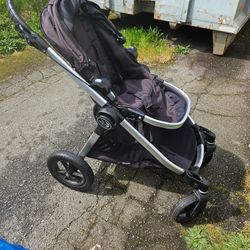 City Select Baby Jogger With Attachment For The Baby Seat 